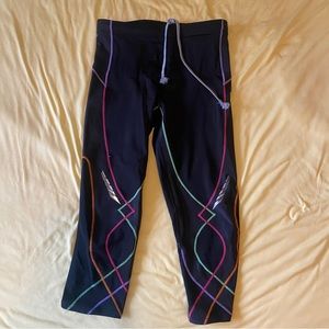 Sz M CW-X cropped compression leggings